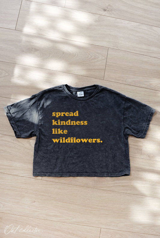 SPREAD KINDNESS Cropped Mineral Graphic Top